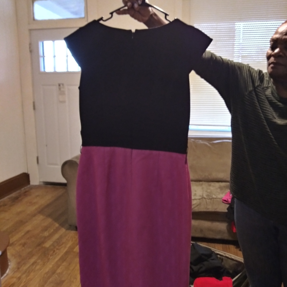 Dress - Picture 3 of 3